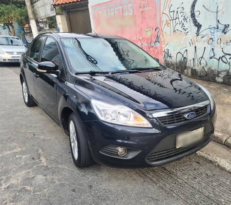FORD FOCUS 2.0 GLX SEDAN 16V FLEX 4P MANUAL